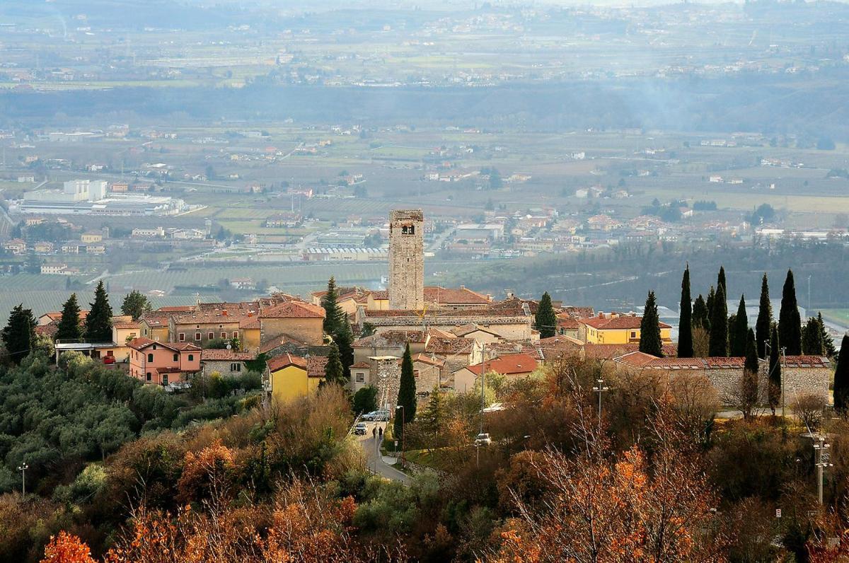 La Grande Casa Valpolicella Acomodação com café da manhã SantʼAmbrogio di Valpolicella Exterior foto