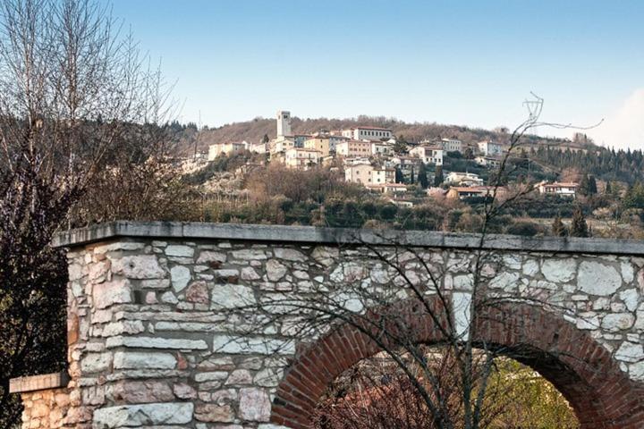 La Grande Casa Valpolicella Acomodação com café da manhã SantʼAmbrogio di Valpolicella Exterior foto